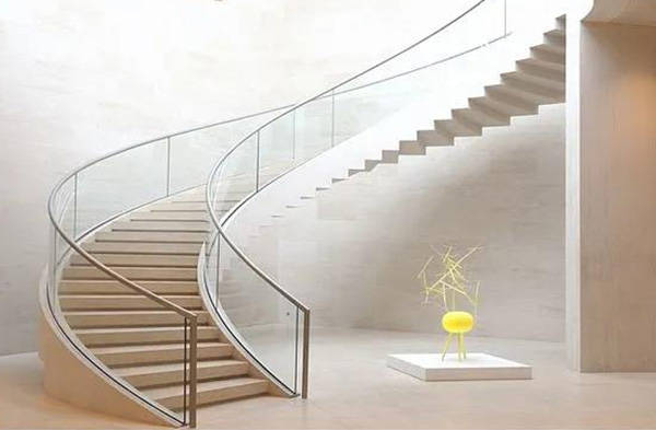 Spiral Staircases: The Eternal Classic Dancing Between Mechanics and Aesthetics