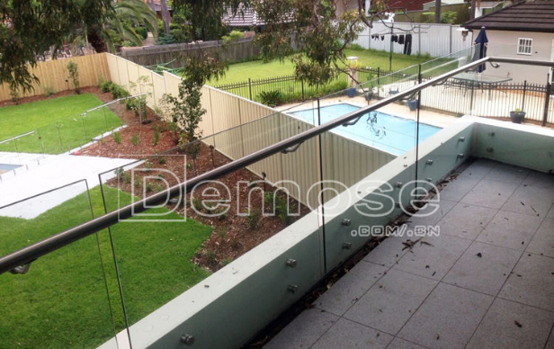 balcony glass guardrail pictrue the price of balcony glass guardrails