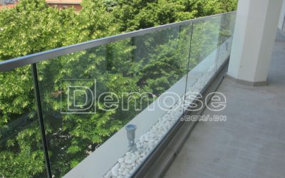 tempered glass guardrails for balconies