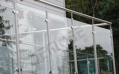 balcony guardrails