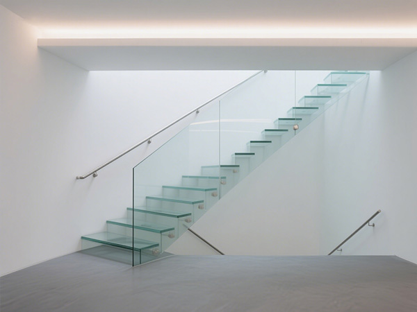 Elevate Modern Living with Demose Glass Staircases
