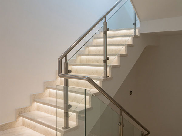 Glass Railing Options for Stairs