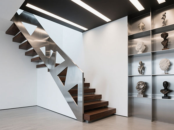 Why Choose Stainless Steel for Stair Railings