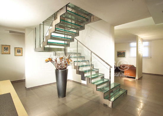 Stainless steel staircase handrails stainless steel staircase handrails