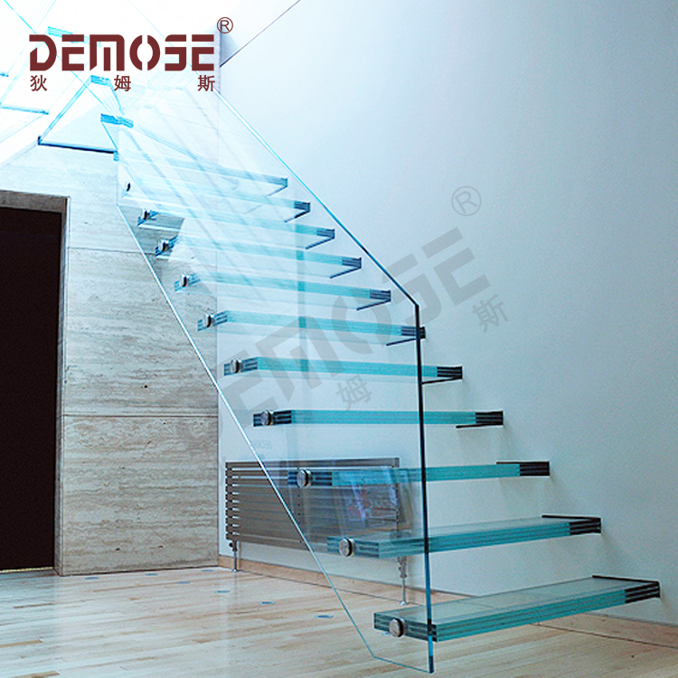Four Accessories that Affect the Price of Stair Customization