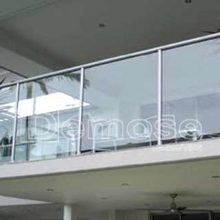 Glass railing